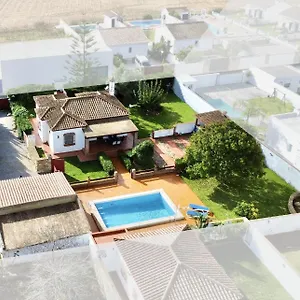 https://fuente-del-gallo-nomada.hotelsincadiz.net